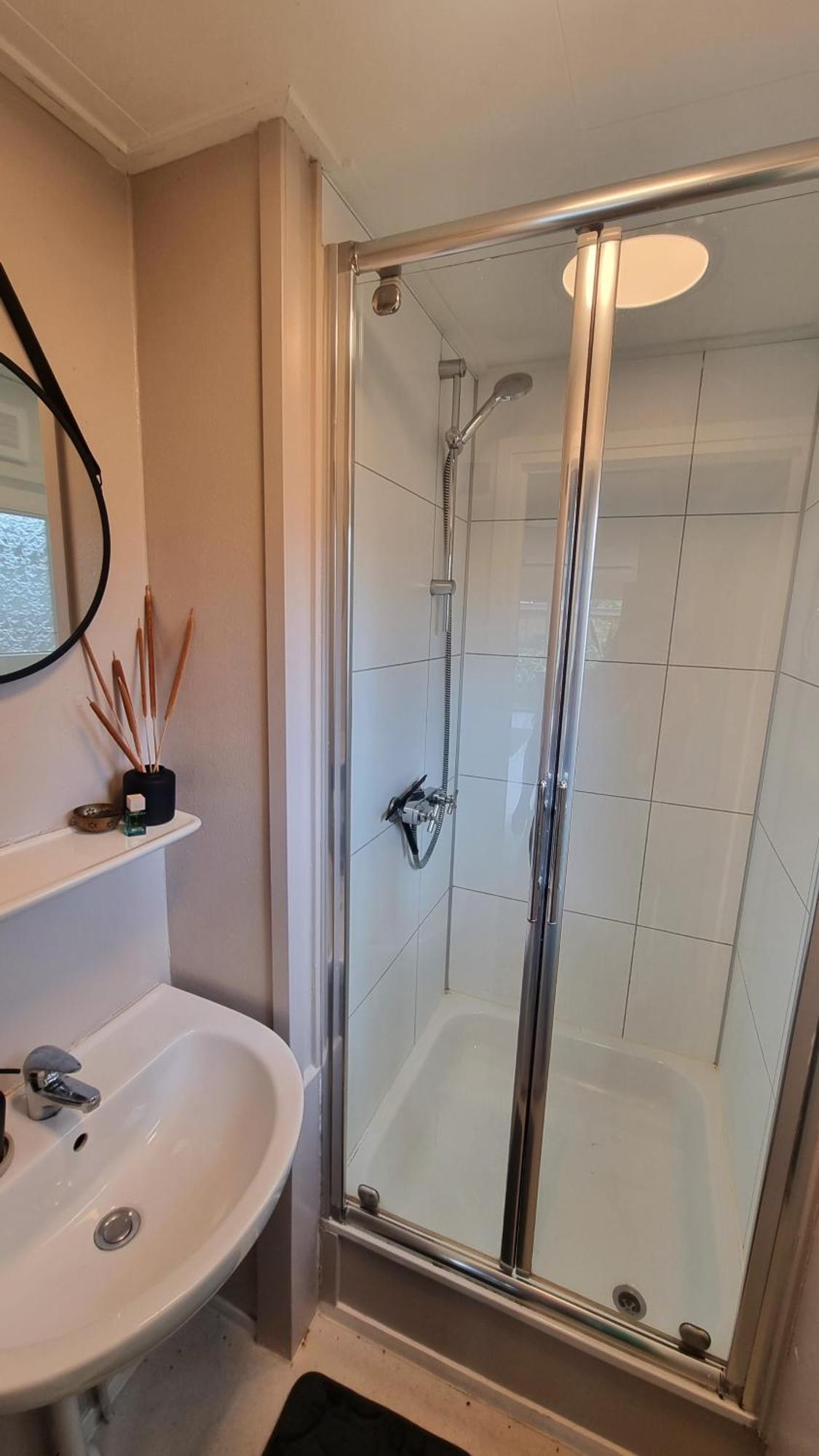 Gezellig Gemoderniseerd Chalet Op De Veluwe 푸텐 외부 사진